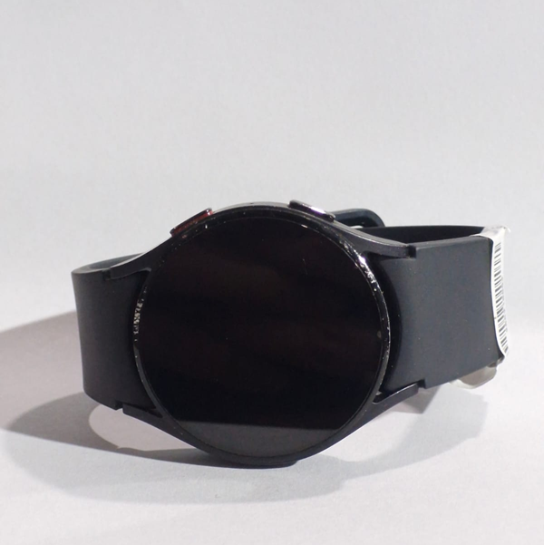 Reloj Pulsera Smartwatch con GPS Samsung Galaxy Watch 5 SM-R900 (usado sin cargador) 40mm
